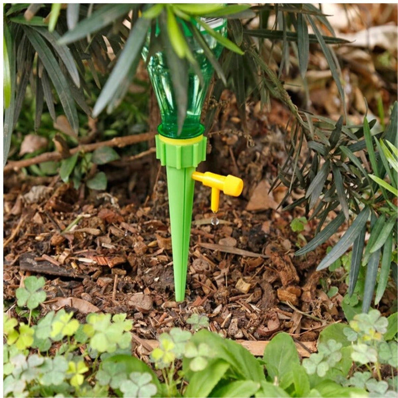Set 10 Estacas Riego Goteo Para Botella - Verde
